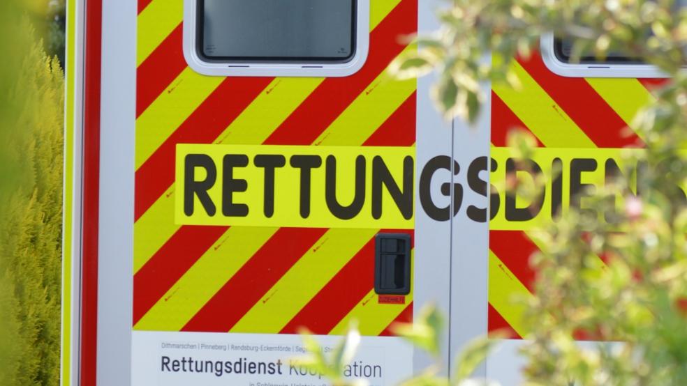 Alle drei Insassen der beiden Fahrzeuge wurden ins Krankenhaus gebracht. © Pixabay (Symbolfoto)