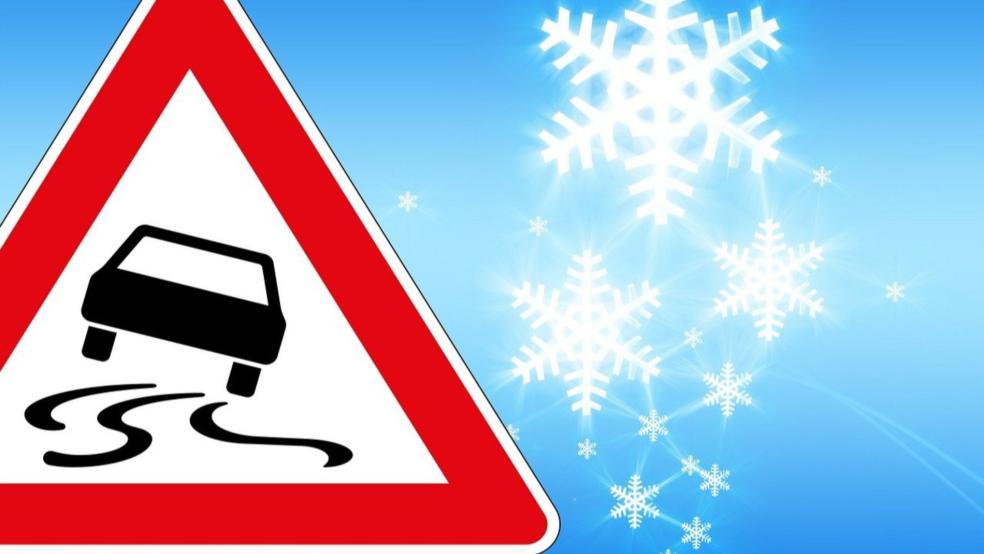 Insgesamt fünf Verkehrsunfälle aufgrund eisglatter Straßen ereigneten sich am Donnerstagmorgen in den Landkreisen Aurich und Wittmund. © Pixabay (Symbolbild)