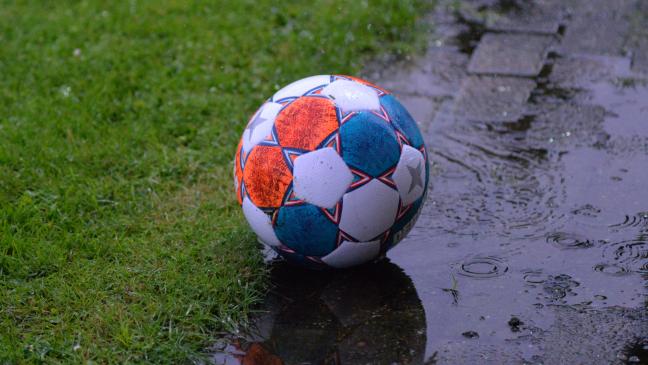 Viele Fußballspiele vor Absage