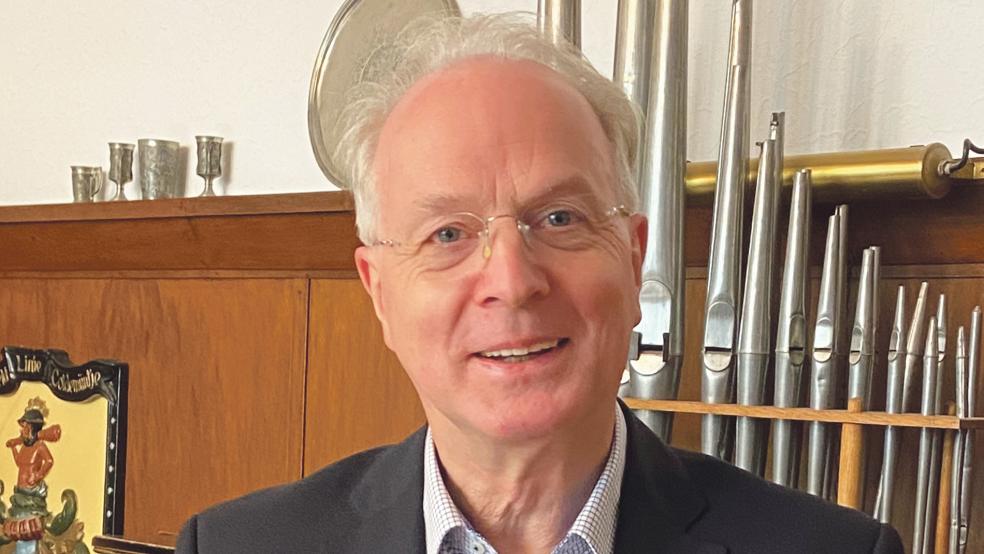 Regionalbischof Dr. Detlef Klar geht Ende August in den Ruhestand.  © Foto: Hoegen