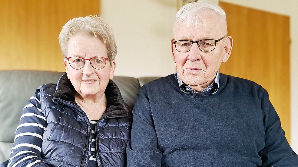 Seit 60 Jahren verheiratet: Annemarie und Karl-Heinz Schulte haben 1975 direkt neben der Nähfabrik ihr Haus gebaut, in dem sie bis heute wohnen.  © Foto: Szyska