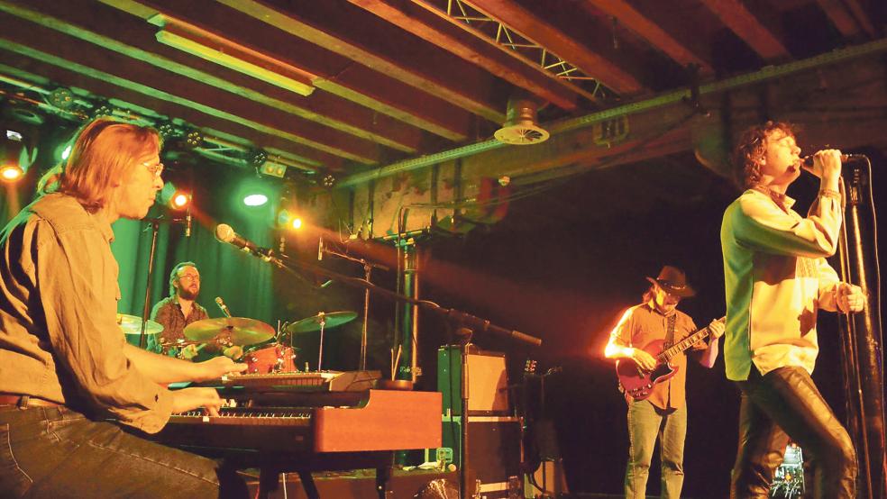 Die Tribute-Band »The Doors Alive« gab ein überragendes Konzert im Zollhaus.  © Foto: Ammermann