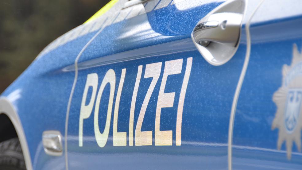 Die Polizei sucht nach zwei Fällen von Manipulationen an Bank-überweisungsträgern in Hesel Zeugen.  © Foto: Archiv