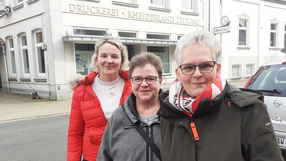 Helene Bolte und Annita Wendt (von links) leiden nach ihren Corona-Impfungen an langwierigen Schäden. Hildegard Hinderks fordert eine Anlaufstelle für Betroffene.  © Foto: Berents