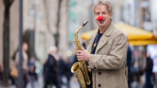 Schauspieler Lück verleiht Fahrräder auf Langeoog