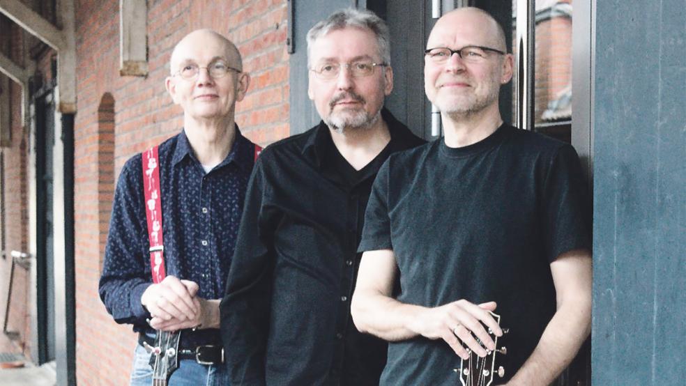 Geben am 17. Mai ein Benefizkonzert für den Verein „Streunerkatzen Rheiderland“: (von links) Jürgen Helmerichs, Bernd van Geuns und Hans-Jürgen Santjer.  © Foto: privat