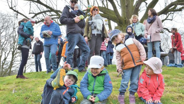 Spaß beim Eiertrullern und Eiersmieten   