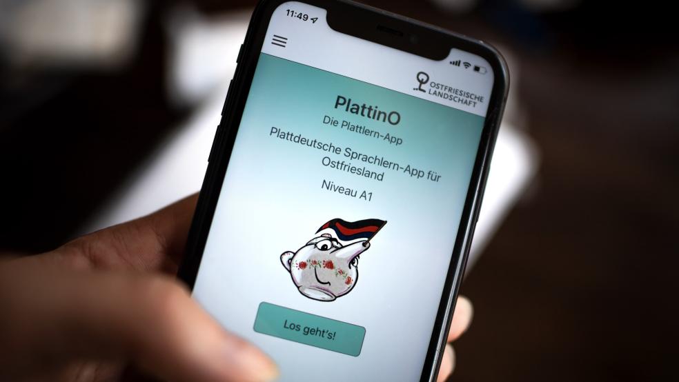 Die Sprachlern-App "PlattinO" ist um neue Kapitel mit Übungen und Vokabeln erweitert worden. © dpa