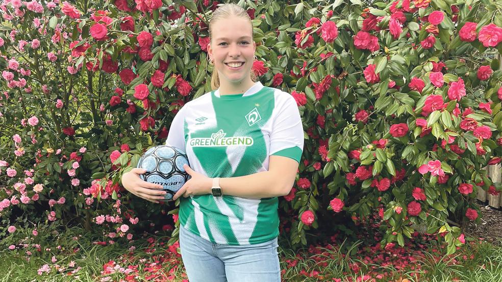 Deike Sprenger ist Werder-Fan und sehr sportinteressiert. Nach ihrem Abitur hat die 20-Jährige ein Freiwilliges Soziales Jahr bei Werder Bremen angefangen.  © Foto: privat