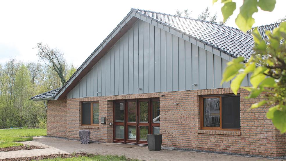 Die »Kleintierpraxis Rheiderland« öffnet ihre Tore Dienstag im neuen Zuhause im Gewerbegebiet Bunde.  © Foto: Busemann