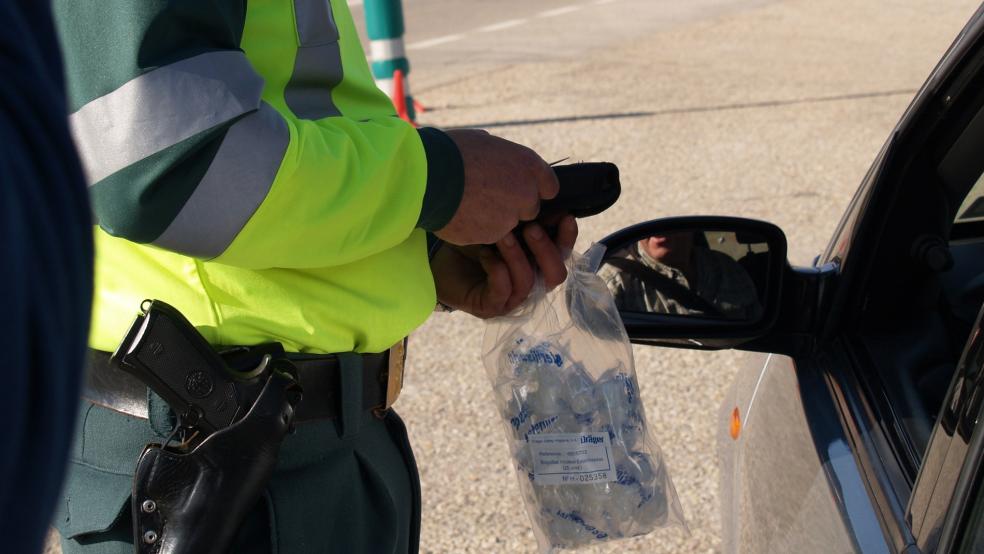 Drei Promillesünder bei zwei Unfällen ertappte die Polizeiinspektion Leer-Emden. © pixabay