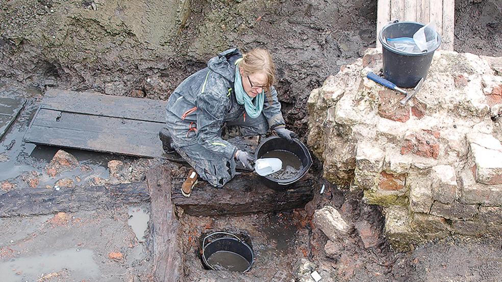 Ausgrabung der Westerburg in Emden-Borssum.  © Foto: Landschaft