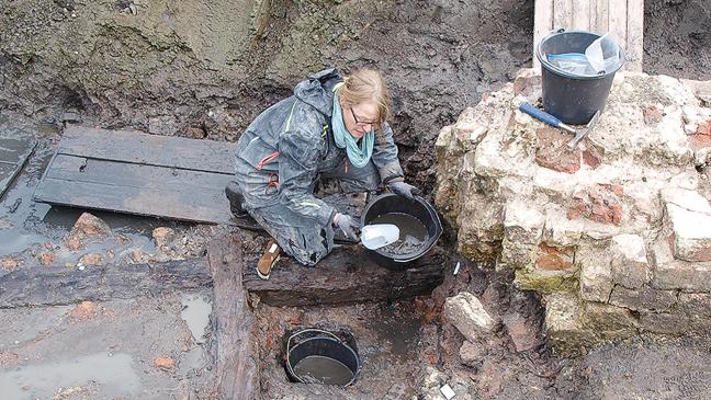 Archäologie auf den Grund gehen