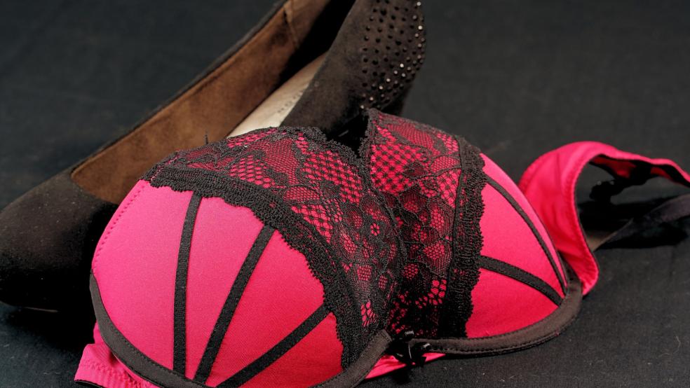 Der unbekannte Täter forderte von der Prostituierten die Herausgabe von Bargeld. Daraufhin kam es zu einer körperlichen Auseinandersetzung. © Pixabay (Symbolfoto)