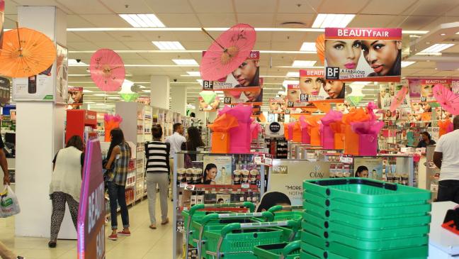 Ladendieb verletzt Zeugen durch Tritt