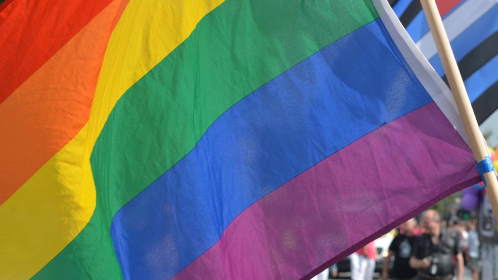 Nach Angaben der Polizei gingen in Aurich rund 700 bis 800 Menschen für die Rechte von Schwulen, Lesben, Transsexuellen und Transgendern, Inter- und Bisexuellen auf die Straße. © Pixabay (Symbolfoto)