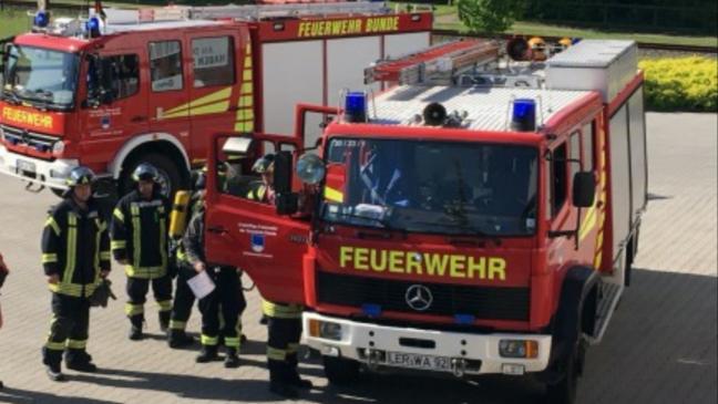 Bunder Feuerwehr rückt zu Combi-Markt aus