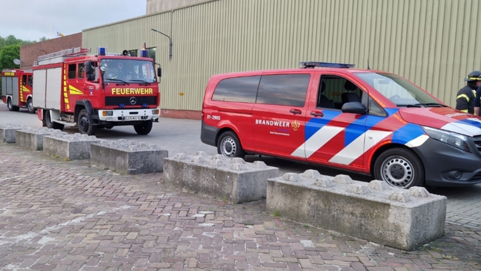 Zur Unterstützung der niederländischen Kameraden rückte am Montagabend die Feuerwehr Bunde aus. © Feuerwehr Bunde