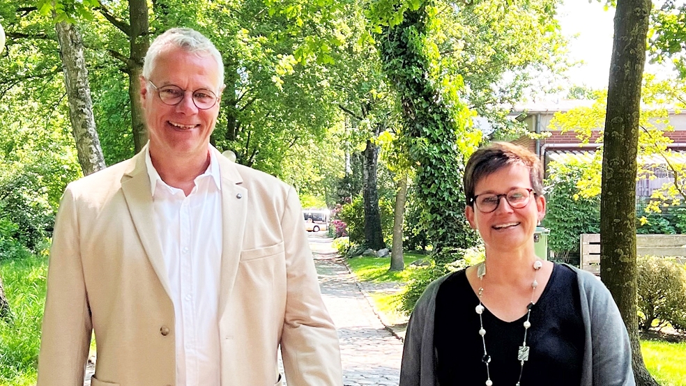 Stephan Kühl und Sabine Kasimir haben am 1. Juni die Leitung der Volkshochschule in Leer übernommen.  © Foto: VHS