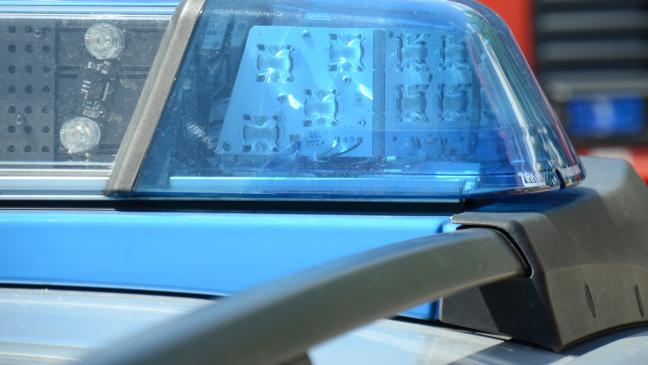 Von Polizei gesuchter Mann läuft nackt herum