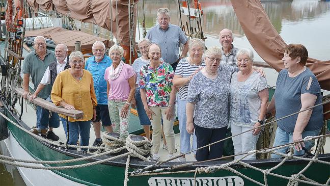 Möhlenwarfer Klassentreffen auf historischem Schiff