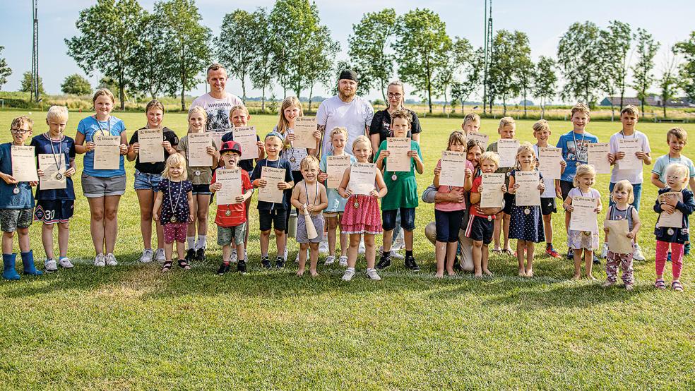 30 Kinder nahmen an der »Olympiade« des MTV Ditzum teil.  © Foto: Jungeblut