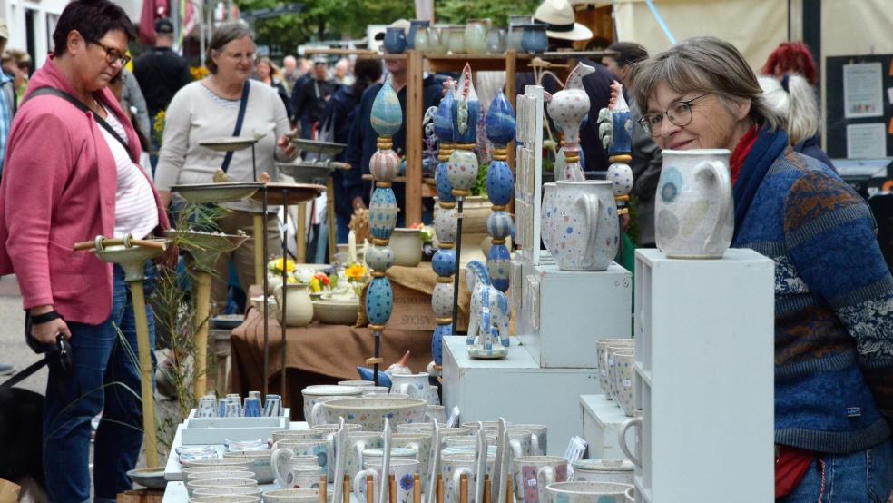 Die Auswahl beim Töpfermarkt war groß.  © Foto: Ammermann