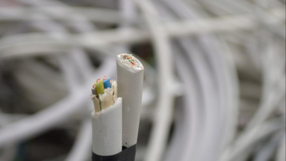 Bereits montierte Stromkabel (Beispielbild) wurde aus einem Rohbau in Weener gestohlen. © pixabay