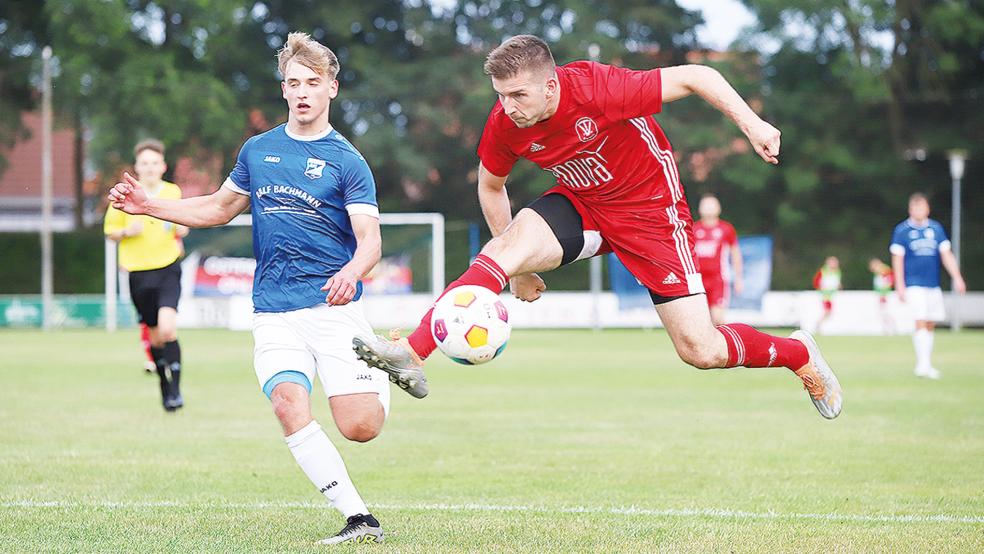 Lukas Kappernagel steuerte zwei Tore zum Bunder Sieg in Borssum bei.  © Foto: Marie Kalski