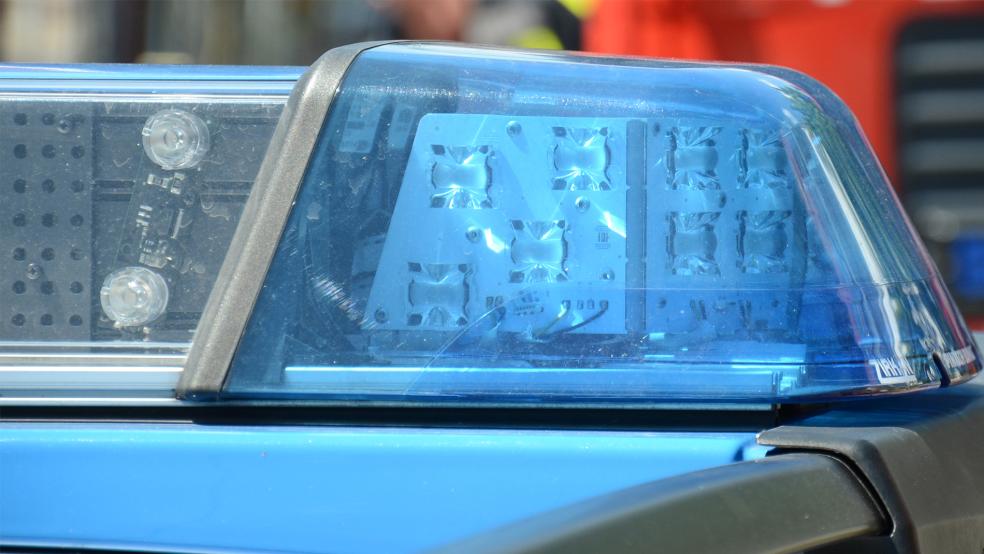 Bei zwei Unfällen während des Sturms gestern in Bingum und Leer gab es gestern drei Verletzte.  © Foto: Hanken