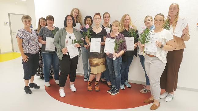 Frauen für Grundschulen ausgebildet