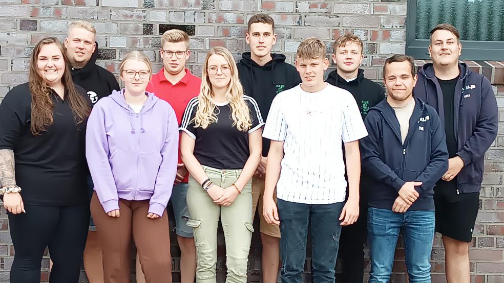 Bilden den »Zukunftsausschuss«: (von links) Tanja Rave (Jungkolping Rhede), Enrico Schoe (KLJB Brual), July Kalkofen (Schülervertreterin), Hendrik Brand (Gruppenleiter Rhede), Sabine Thien (Jugend- und Schulsozialarbeiterin), Niklas Heymann (KLJB Neurhede), Justus Janssen (Schülervertreter), Bastian Stubbe (KLJB Neurhede), Phil Evering (KLJB Borsum) und Luca Korte (KLJB Borsum und Vorsitzender Ausschuss für Bildung und Soziales).  © Foto: Gemeinde Rhede