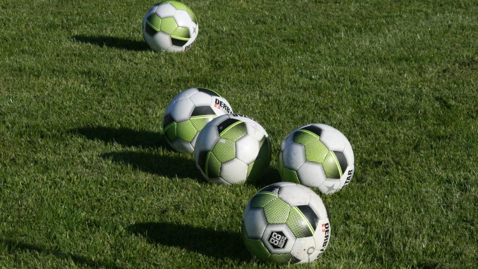 In der Fußball-Ostfrieslandklasse B4 gibt es eine nachträgliche Änderung der Ausschreibung. © Born