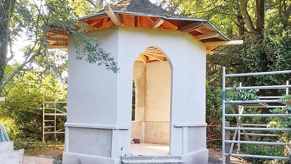 Der Teepavillon steht auf dem Grundstück der Familie Ihering in der Norderstraße in Weener.  © Foto: Ihering