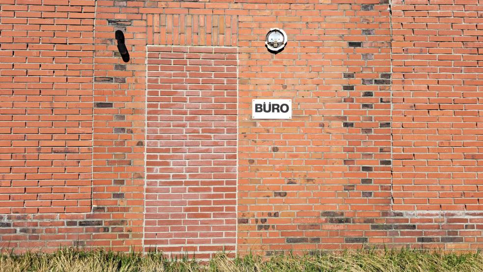 Für die Entwicklung des Geländes der ehemaligen Ziegelei Reins am Fährpatt in Jemgum erhält die Gemeinde eine Förderung in Höhe von 1,566 Millionen Euro. © Szyska