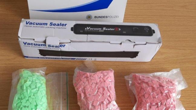 1500 Ecstasy-Pillen und weitere Drogen