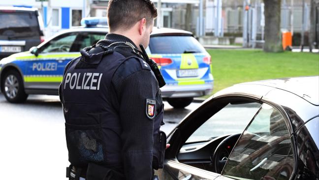 Autofahrer hindert betrunkene Frau an Weiterfahrt