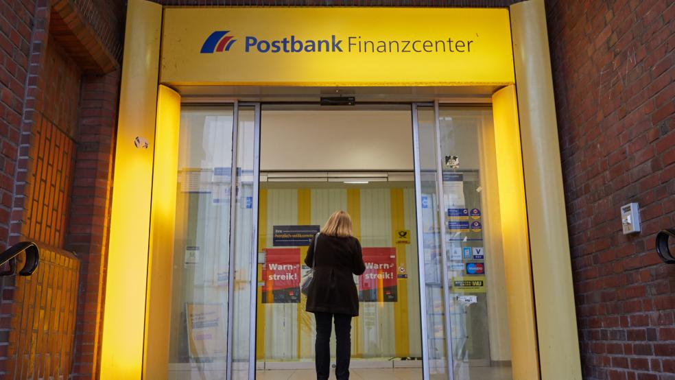 Wegen einer Betriebsversammlung der Postbank bleiben am Donnerstag zahlreiche Filialen (Beispielfoto) geschlossen.  © dpa