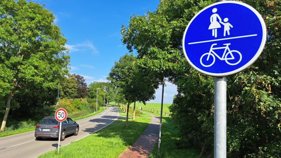 Zu den vorgeschlagenen Maßnahmen des Konzepts gehört die Verbreiterung des Radweges entlang der Landesstraße 15 zwischen Bingum und Jemgum. © Szyska 