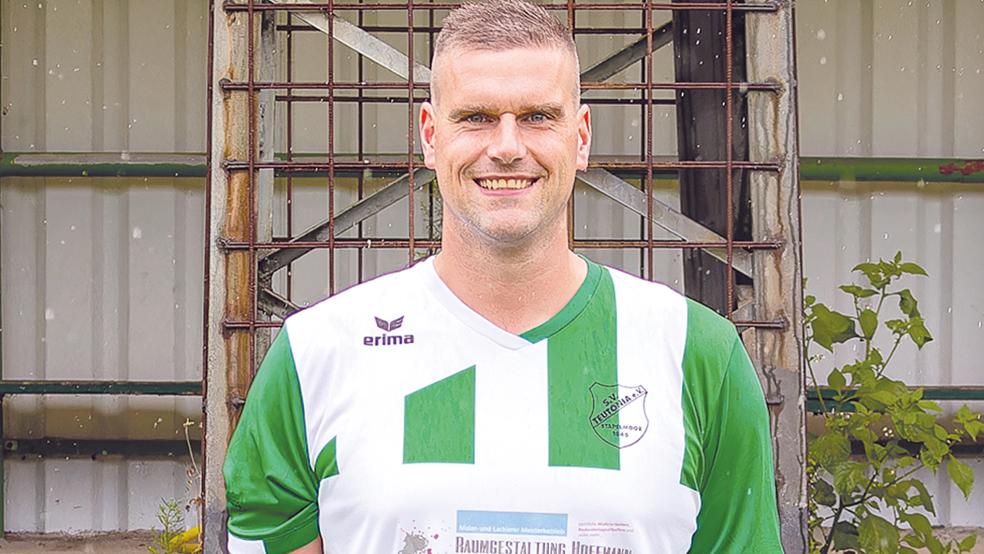 Tammo Schmidt vergab die Chance zur Führung für Stapelmoor.  © Foto: Jungeblut