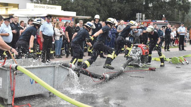 »Eimerfestspiele« mit viel Wasser
