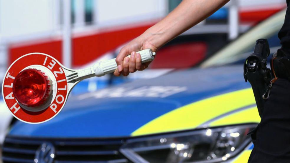 Polizeibeamte haben in der Leeraner Fußgängerzone innerhalb von eineinhalb Stunden sieben Radfahrer und drei Scooter-Fahrer verwarnt. © Polizei (Symbolfoto)