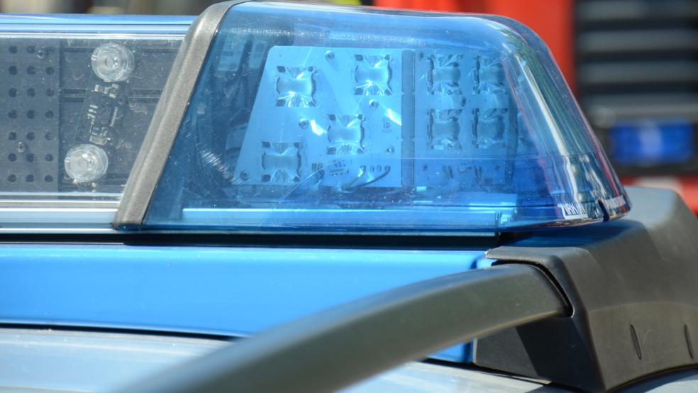 Die Polizei sucht nach drei unbekannten Tätern.  © Hanken