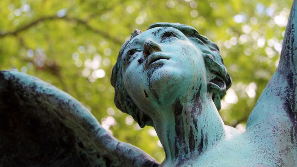 Auf dem Friedhof an der Deichstraße in Borkum, hier ein Symbolbild, wurde ein Grabstein beschädigt. Die Polizei bittet um Zeugenhinweise. © Pixabay