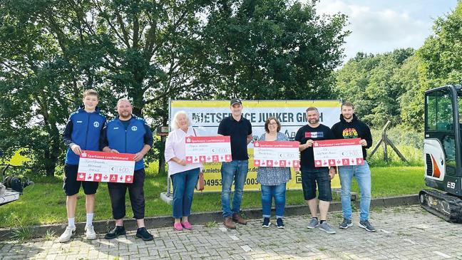 Vier Gewinner bei Spendenaktion