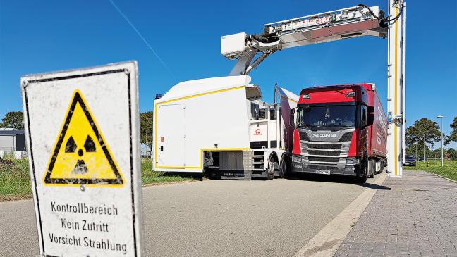 Zoll röntgt die Ladung