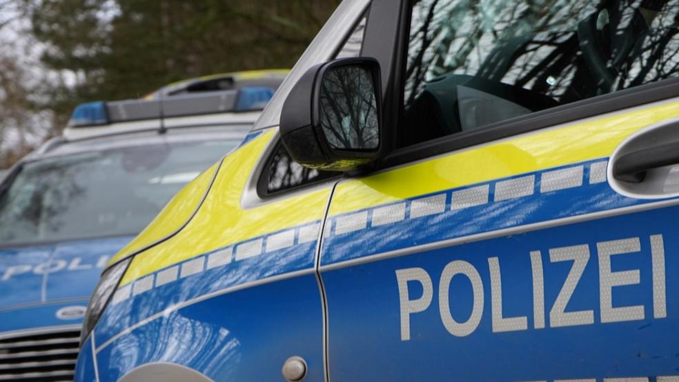 Die B 72 war für die Unfallaufnahme und die Fahrzeugbergung für circa eine Stunde gesperrt. © Pixabay (Symbolfoto)