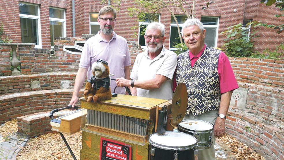 »Das wird ein Festival, das es so in Deutschland noch nicht gegeben hat«: Deswegen hoffen (von rechts) Dr. Thomas Brey, Heinz-Wilhelm Schnieders und Europahaus- Studienleiter Frank Niedermayer auf möglichst viel Zuspruch.  © Foto: Jürgens
