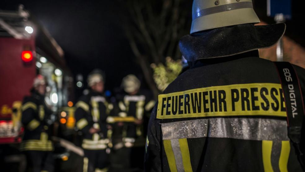 Aus einem Güllekeller hat die Feuerwehr Langholt letzte Nacht fünf Rinder gerettet werden. © Penning (Archiv)