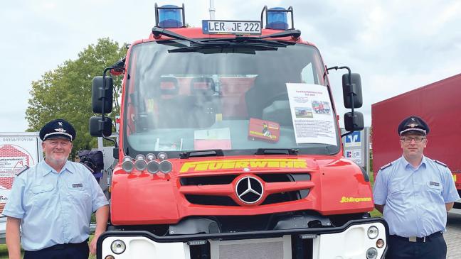 Feuerwehr zeigt sich in voller Stärke